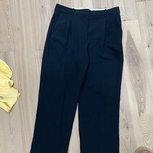 Aritzia Effortless pant